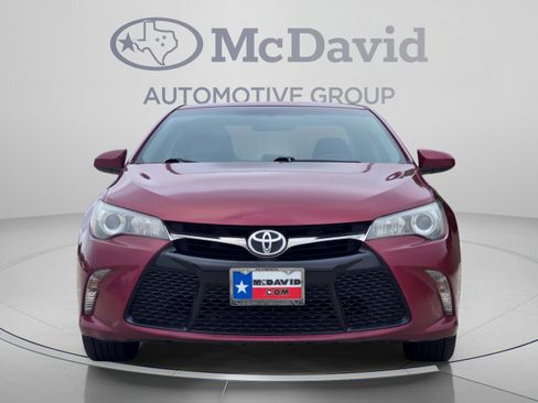 Used 2015 Toyota Camry SE FWD image 8