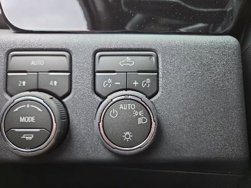 New 2026 Chevrolet Silverado 1500 LT AWD/4WD image 46