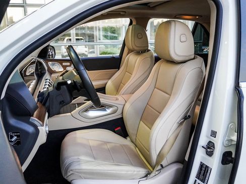 Used 2020 Mercedes-Benz GLE 350 w/ Premium Package image 22