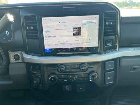 New 2027 Ford F350 XLT w/ XLT Premium Package AWD/4WD image 19