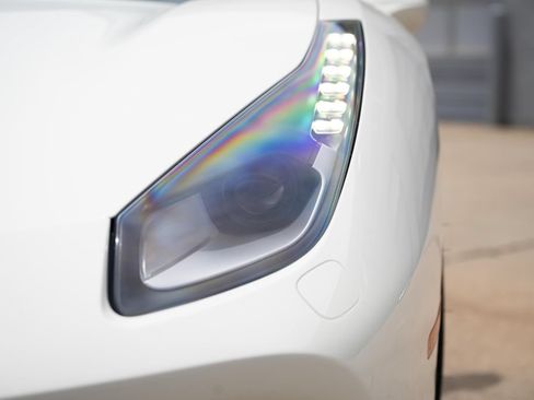 Used 2017 Ferrari 488 GTB RWD image 14