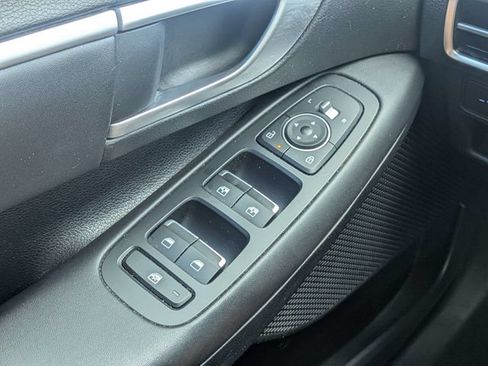 Used 2025 Hyundai Sonata SEL FWD image 22