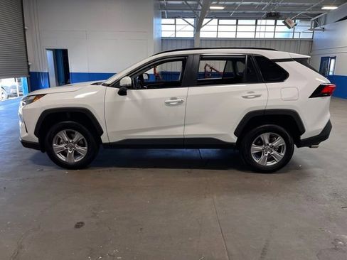 Used 2025 Toyota RAV4 XLE FWD image 6