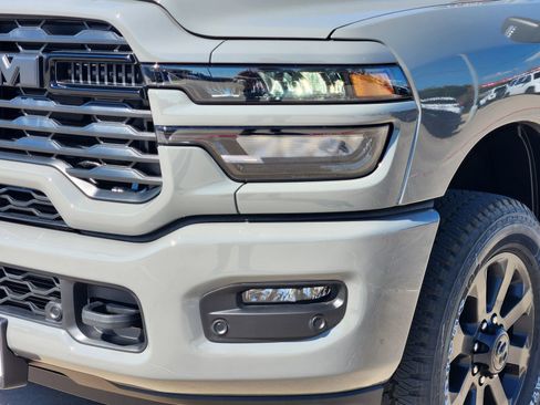 New 2026 RAM 2500 Lone Star AWD/4WD image 9