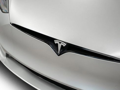 Used 2022 Tesla Model S image 9