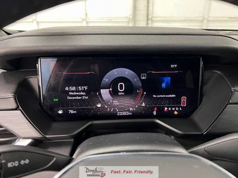Used 2025 GMC Acadia Elevation FWD image 55