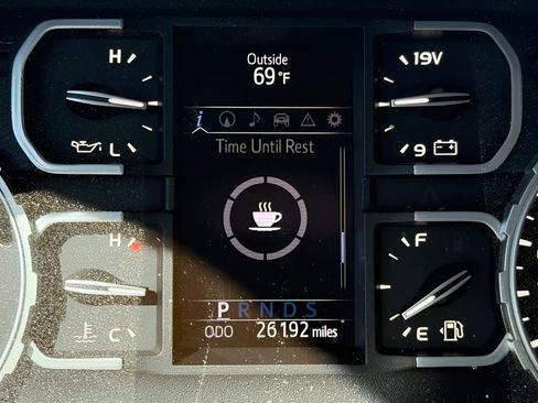 Used 2019 Toyota Tundra SR5 w/ SR5 Upgrade Package image 13