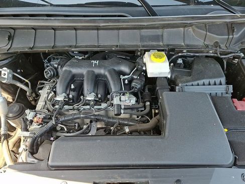 Used 2024 Nissan Pathfinder S AWD/4WD image 27