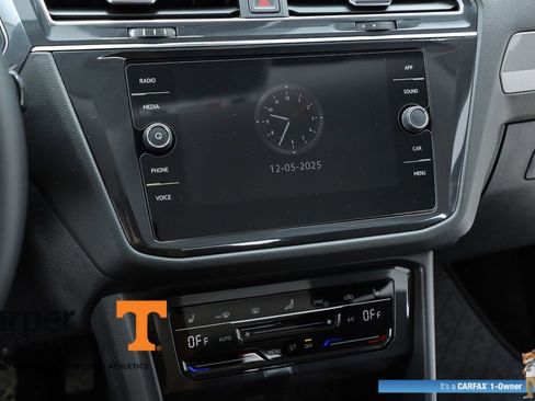Used 2023 Volkswagen Tiguan SE image 63