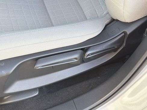 Used 2025 Honda HR-V LX image 25