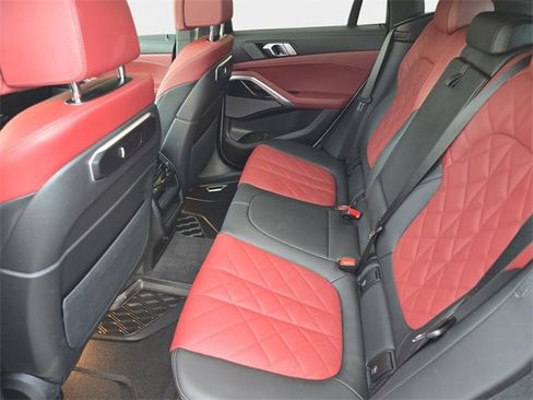 Used 2026 BMW X6 xDrive40i image 17
