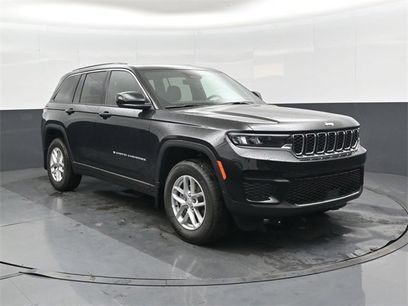 New 2025 Jeep Grand Cherokee Laredo X w/ Luxury Tech Group I