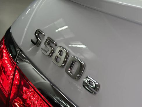 New 2025 Mercedes-Benz S 580e 4MATIC Sedan image 9