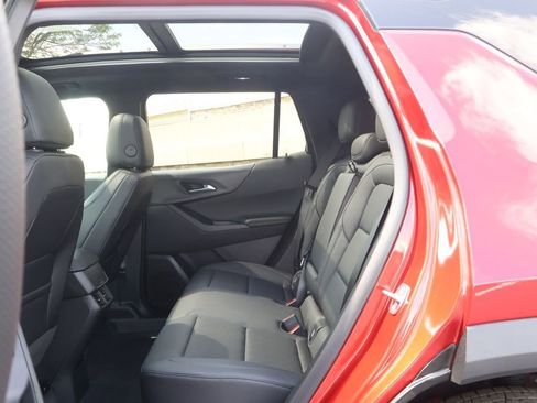 New 2026 Chevrolet Equinox LT w/ Convenience Package II FWD image 38