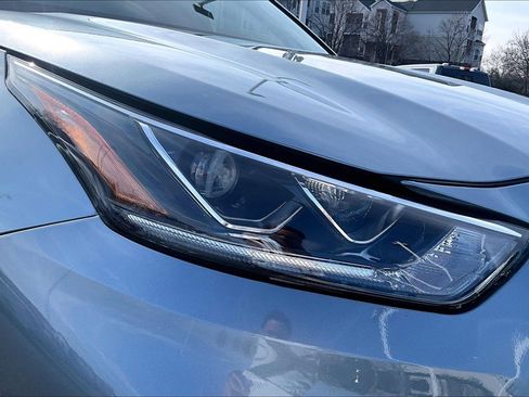 Used 2020 Toyota Highlander Limited image 28