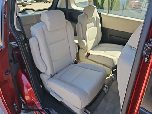 Used 2010 MAZDA MAZDA5 Sport FWD image 28