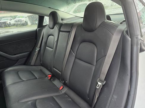 Used 2018 Tesla Model 3 Long Range image 12