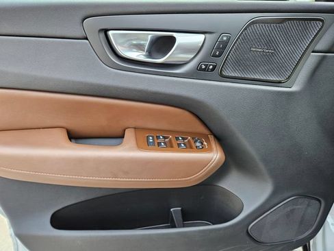 Certified 2024 Volvo XC60 T8 Ultimate w/ Climate Package AWD/4WD image 20