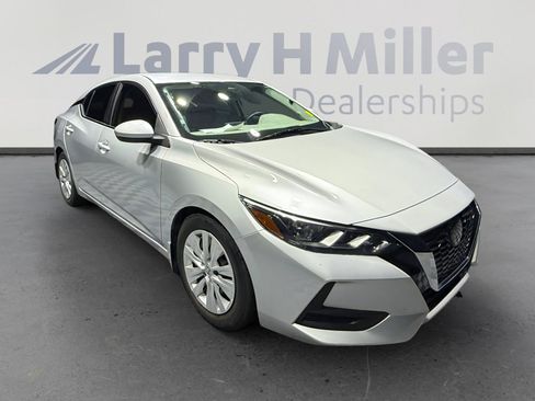 Used 2020 Nissan Sentra S image 7