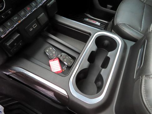 Used 2020 Chevrolet Silverado 2500 LTZ image 40