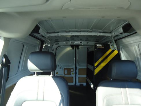 Used 2023 Ford Transit Connect XL FWD image 22