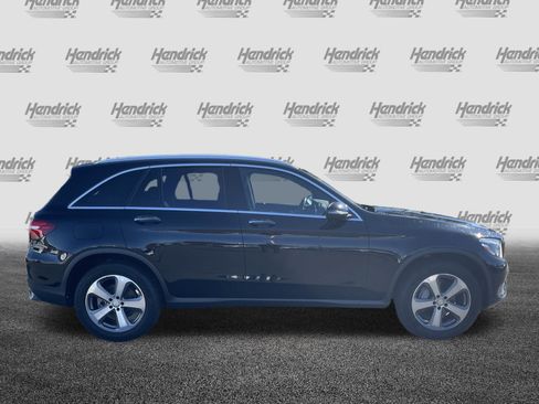 Used 2017 Mercedes-Benz GLC 300 4MATIC image 11