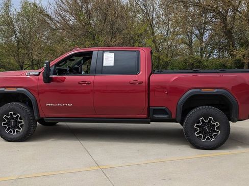 Used 2025 GMC Sierra 2500 AT4X AWD/4WD image 6