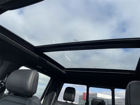 Used 2024 Ford F150 Raptor image 22