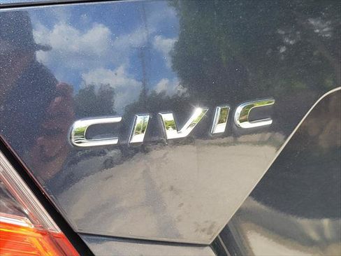 Used 2016 Honda Civic EX-T image 9