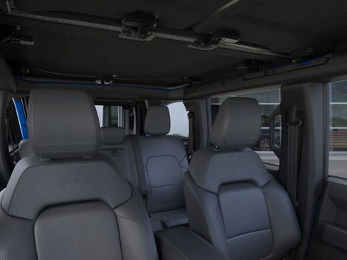 New 2025 Ford Bronco Badlands w/ Sasquatch Package image 37