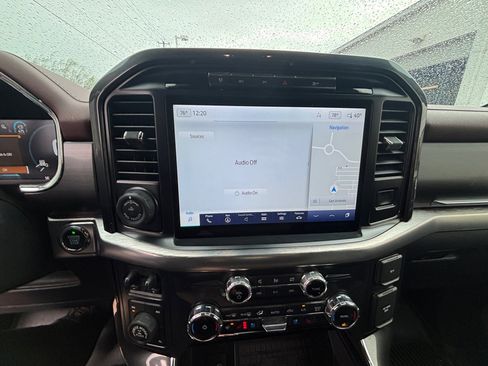 Used 2022 Ford F150 Lariat w/ Equipment Group 502A High image 8