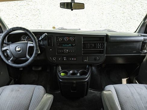 Used 2015 Chevrolet Express 2500 LT w/ LT Preferred Equipment Group image 20