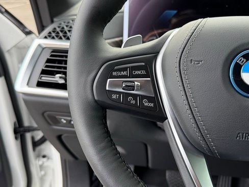 New 2026 BMW X5 xDrive50e image 23
