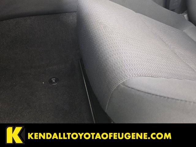 Used 2025 Toyota Prius LE FWD image 22