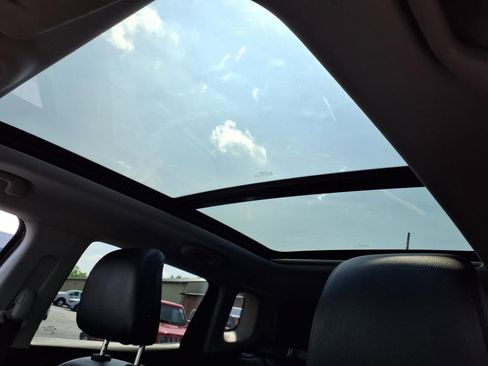 Used 2022 Jeep Compass Limited w/ Sun and Sound Group image 28