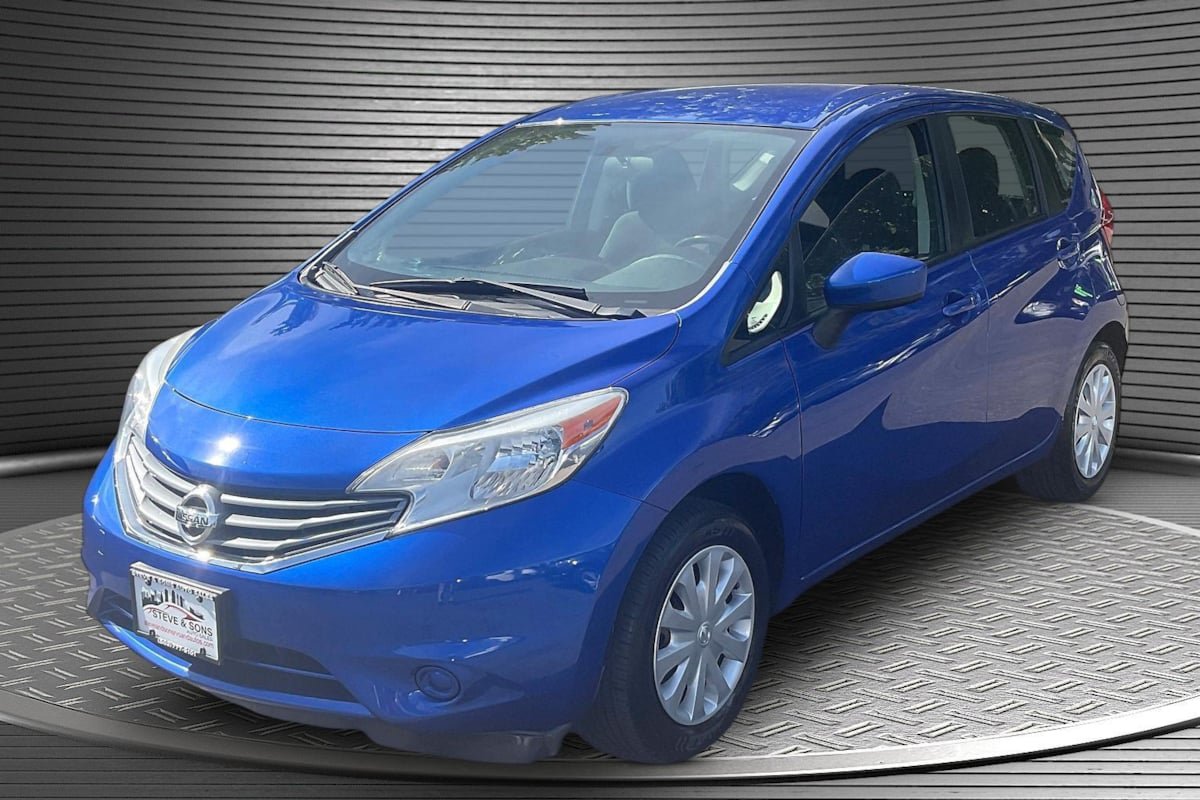 Used 2015 Nissan Versa Note SV FWD image 3