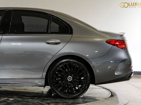Used 2025 Mercedes-Benz C 300 4MATIC Sedan image 15