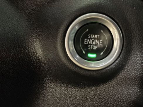 Used 2019 GMC Sierra 1500 SLT w/ SLT Premium Plus Package AWD/4WD image 16