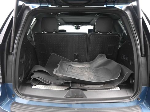 Used 2025 Chevrolet Tahoe Premier image 13