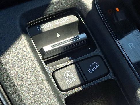 Used 2024 Honda CR-V LX image 24