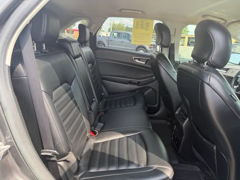 Used 2019 Ford Edge SEL w/ Equipment Group 201A FWD image 36