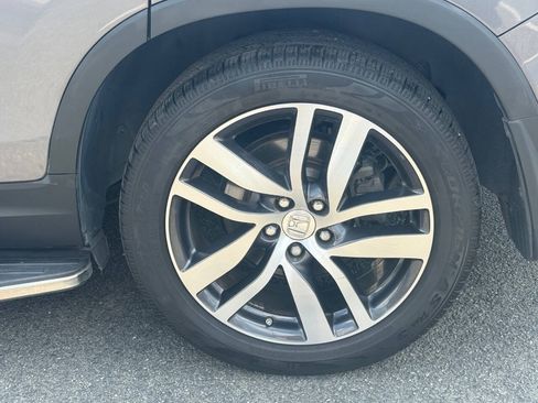 Used 2017 Honda Pilot Touring image 39