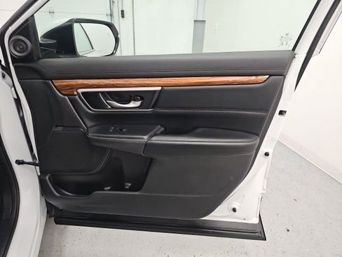 Used 2022 Honda CR-V Touring image 35