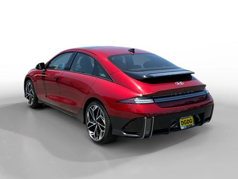 Used 2024 Hyundai Ioniq 6 Limited RWD image 3