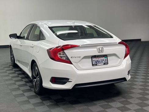 Used 2018 Honda Civic EX-L image 7