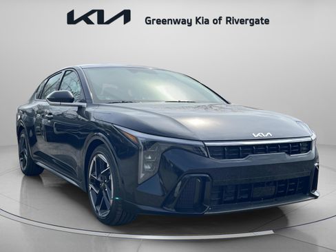 New 2026 Kia K4 GT-Line image 1