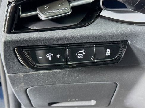 New 2026 Kia Niro Wind FWD image 14