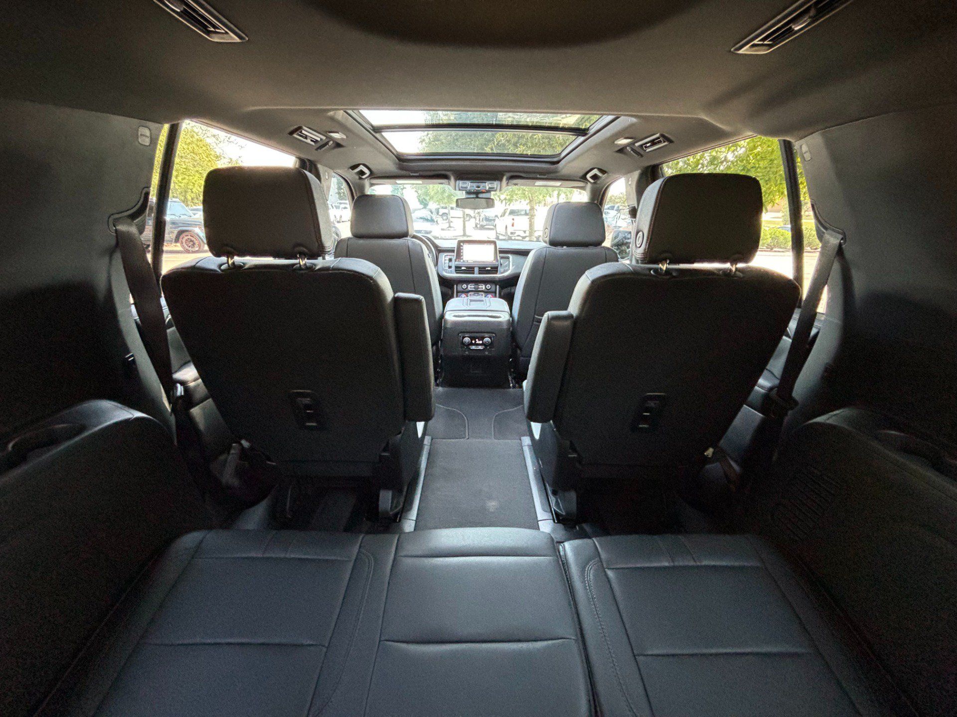 Used 2023 Chevrolet Suburban RST w/ Sport Performance Package AWD/4WD image 50