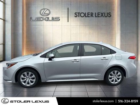 Used 2023 Toyota Corolla LE image 6