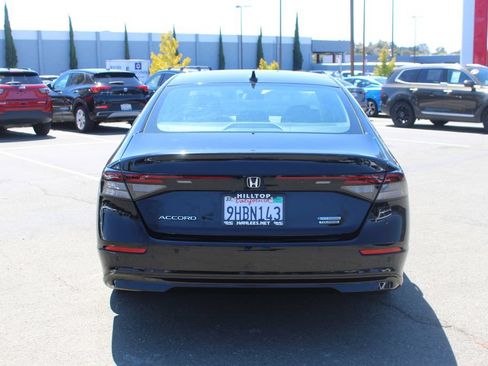 Used 2023 Honda Accord Touring image 8